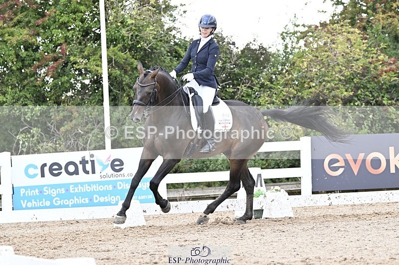 250907-165555-10811 - 113-Nicole.JahanshahiVirtual.Attraction