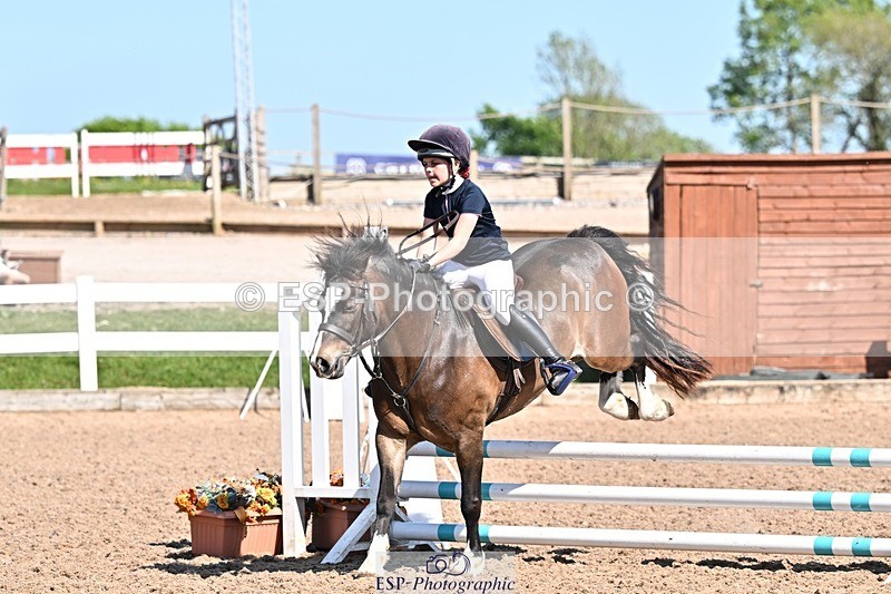 250513-161313-00196 - Clr Rnd & 60cm