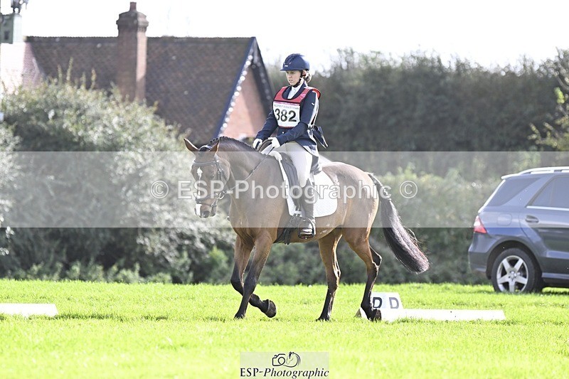 241025-134626-09517 - 382-Charlotte.Baker-Thomas-KID.KOUTURE