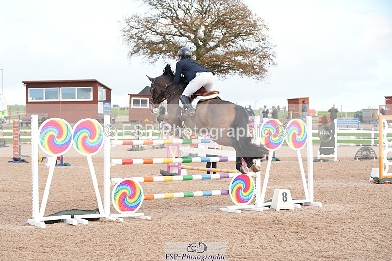 251108-144240-02913 - Cls 16 Snr 1.30m and 1.40m