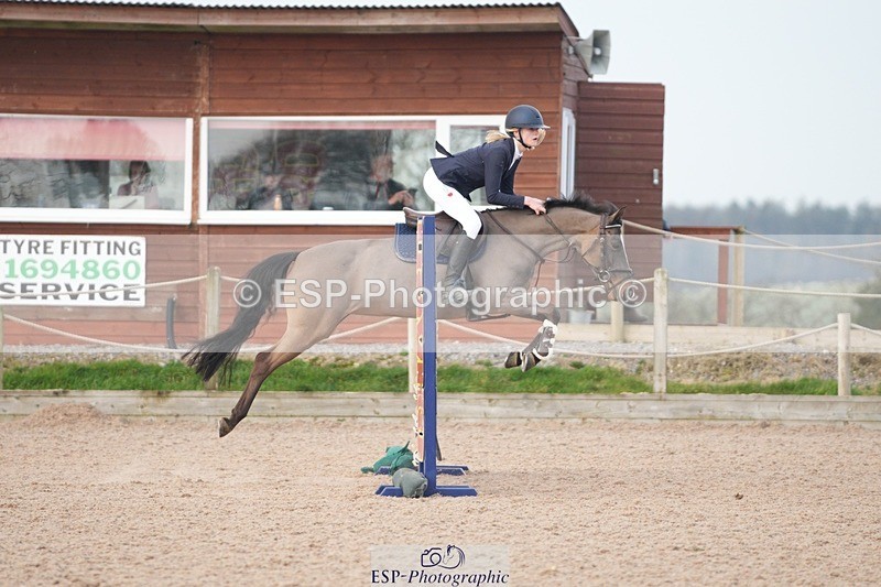250308-095841-00164 - Cls 3 Pony Intro 70cm