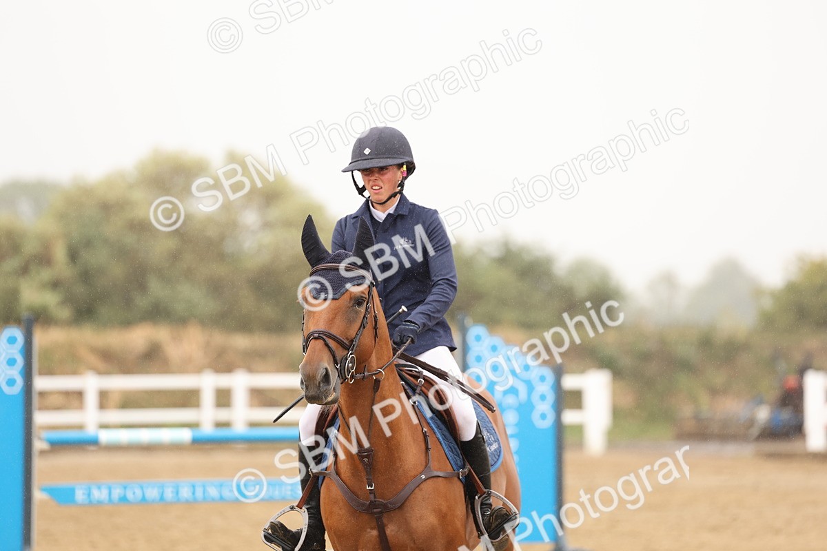 SBM_024123 - Class 6 - Senior Newcomers 1.10m