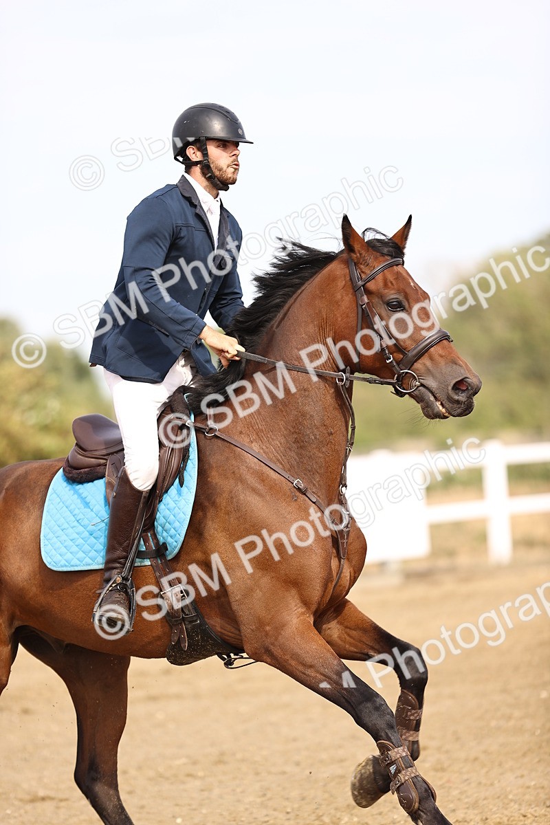 SBM_001600 - Class 6 - Senior Newcomers 1.10m