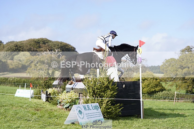 241025-125910-08025 - 132-Mollie.Summerland-MOJO