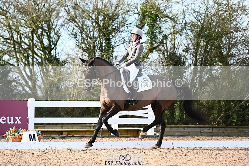 240218A-140336-08548 - 152-Beth.Miller-Lillie.Langtry