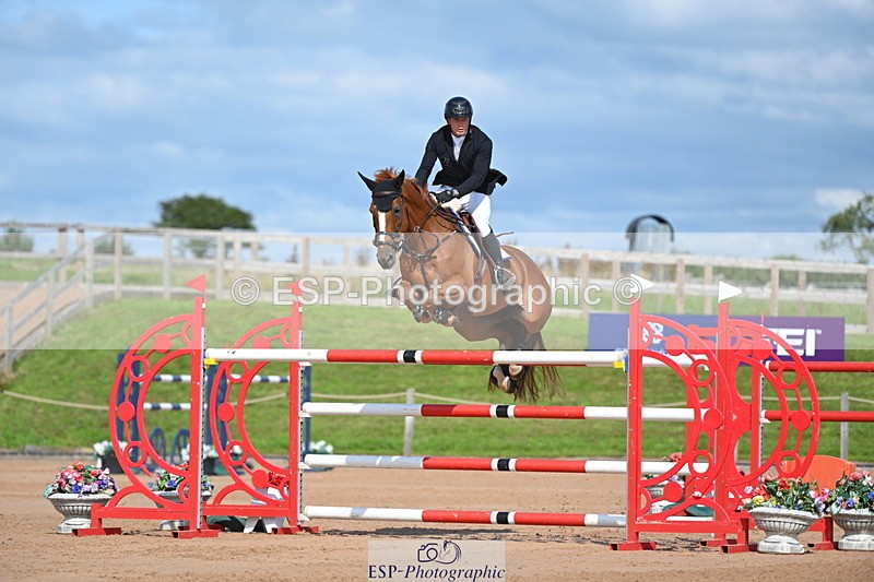 230721A-163129-07727 - Cls 10, 2 Star Big 1.45m Break to End