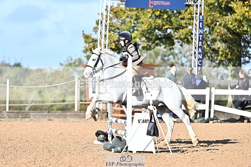 261027-115606-00095 - Clear Round and 60cm