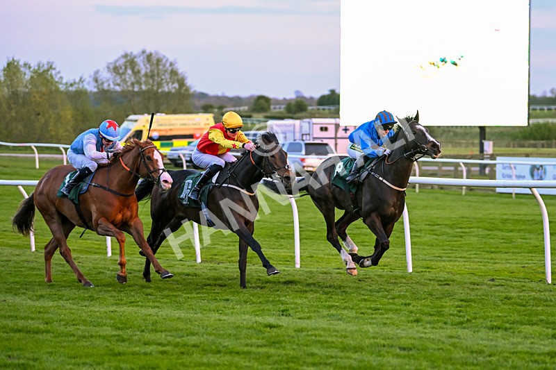 300424-Race 7-Highjacked-3226 - Race 7