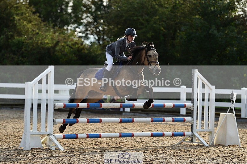 220829A-182322-00550 - 90cm classes