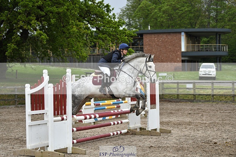 230512-095526-00420 - Cls 10 Snr 85cm Schooling