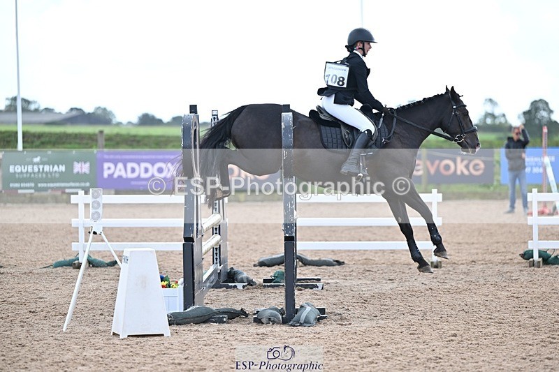 250831-135043-10152 - O-708-Jess.Coombes