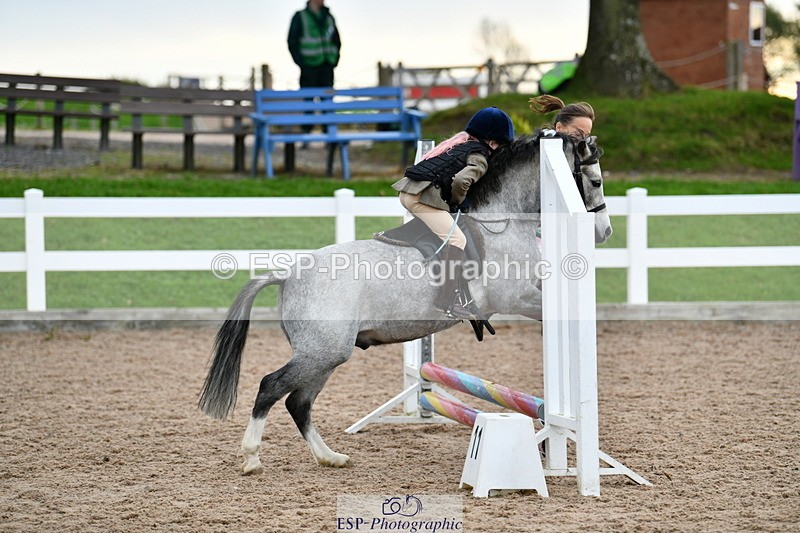 241013B-090758-00109 - Cls 1 Clear Round