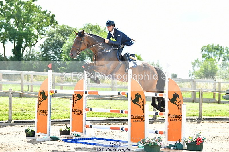 230720A-110312-02053 - Cls 5, 2 Star Medium 1.35m