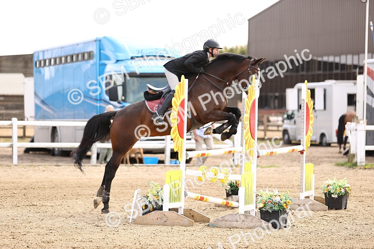 SBM_002236 - Class 11 - Senior newcomers - 1.10m