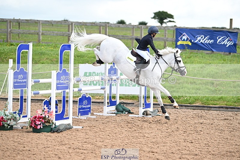 240630A-121149-12300 - Cls 24 Hoys 128cm Jump Off and Presentations