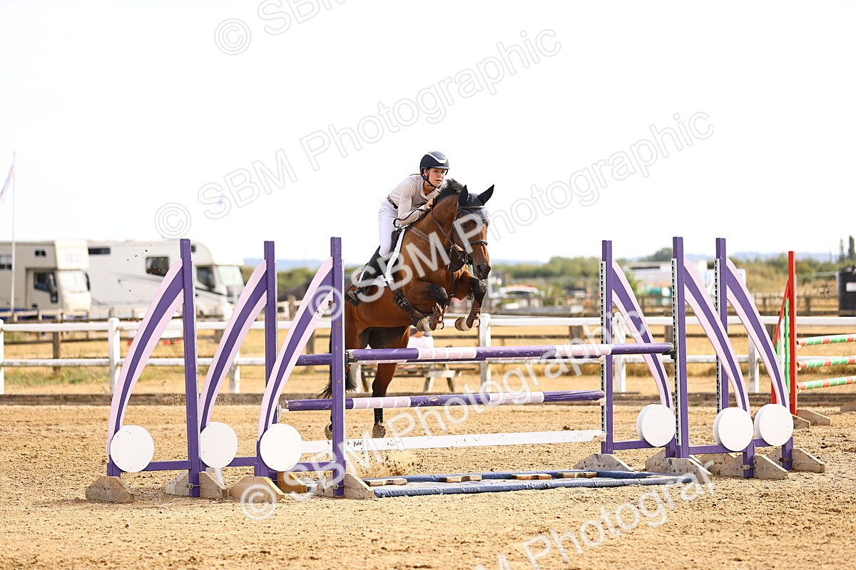 SBM_001653 - Class 6 - Senior Newcomers 1.10m