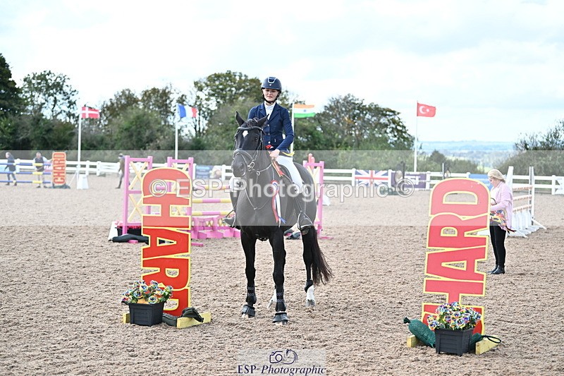 241005A-130425-03944 - SAT Cls 18 1.05m Amateur Jump Off and P