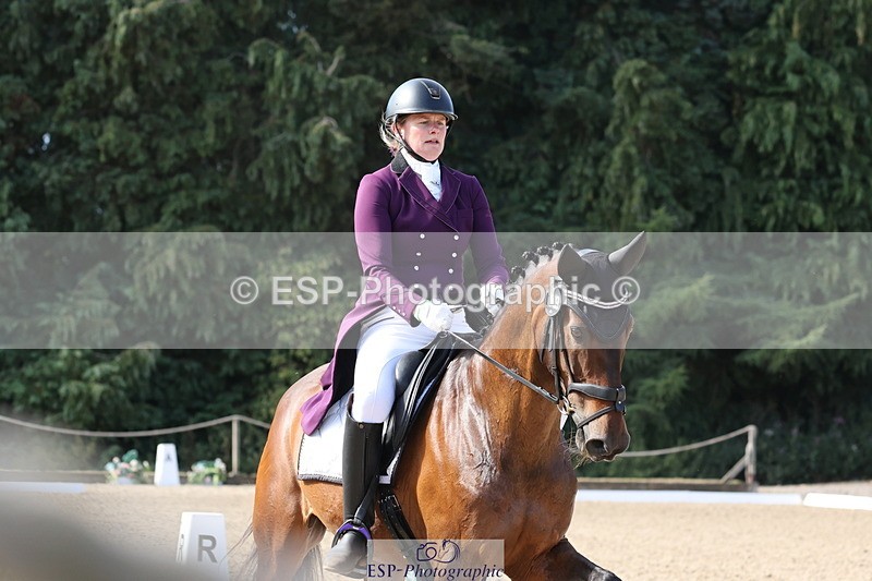 250809A-100646-02293 - 004-Nicola.KayesBoss.X