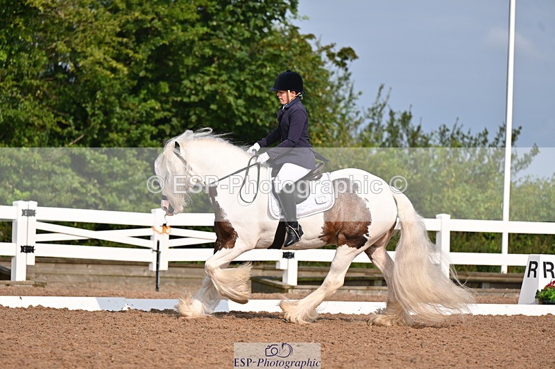 240817A-094054-06693 - 212-Emma.Lomas-My.last.rolo