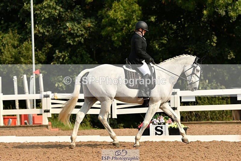 250817-095146-07622 - 179-Kate.WilliamsGhyllwood.April.Moment