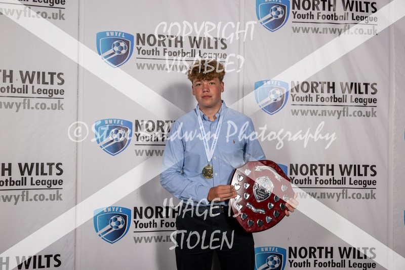 1DX30832 - Div 3 Calne Town Youth Black