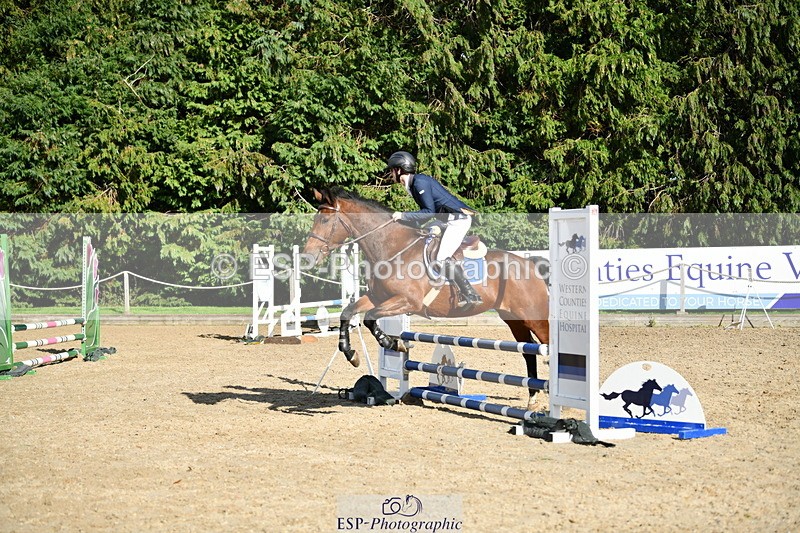 251004A-153047-01850 - Classes 8 & 9 70cm