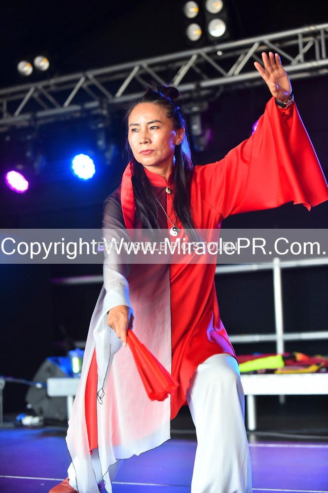 SH4_1652 - Tai Chi with Lisa Kay.