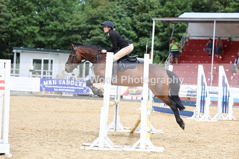 3E7A0035 - Class 9: Senior British Novice/90cm open