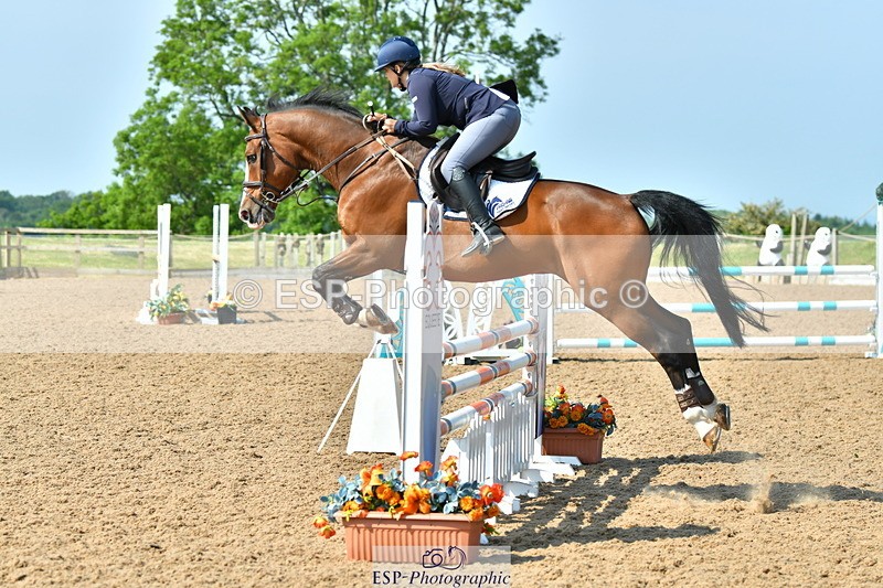 230609A-101053-00040 - Cls 1 Snr 1.05m & 1.10m Open