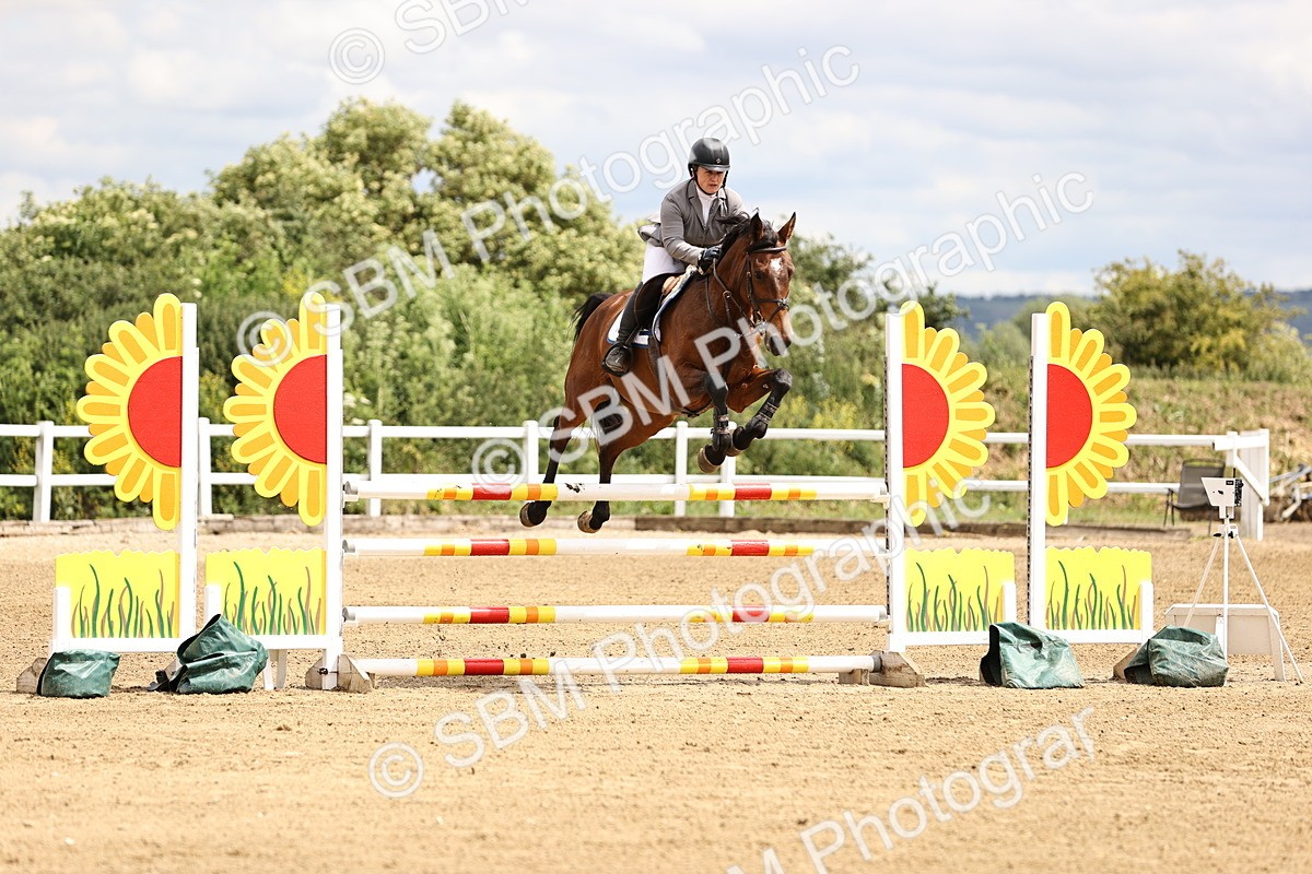 SBM_002942 - Class 11 - Senior Newcomers - 1.10m