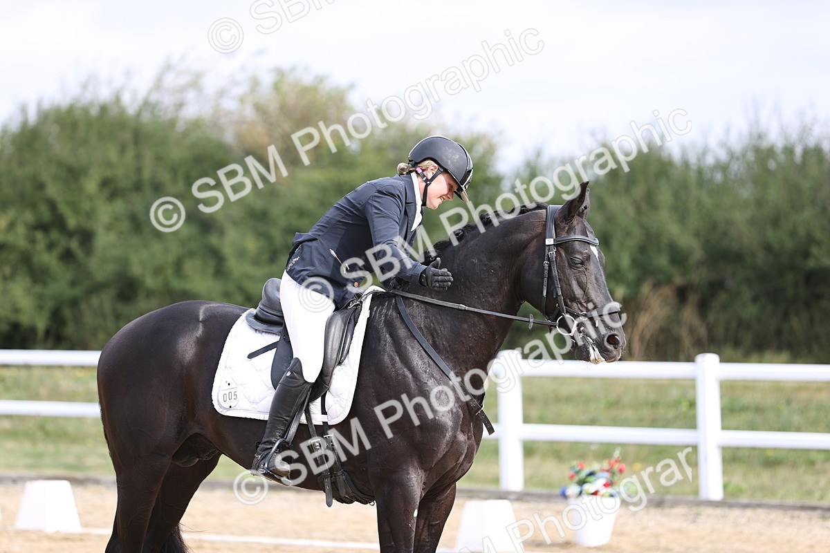 SBM_015440 - Class 14 - Novice 23 - 9.05-10.08