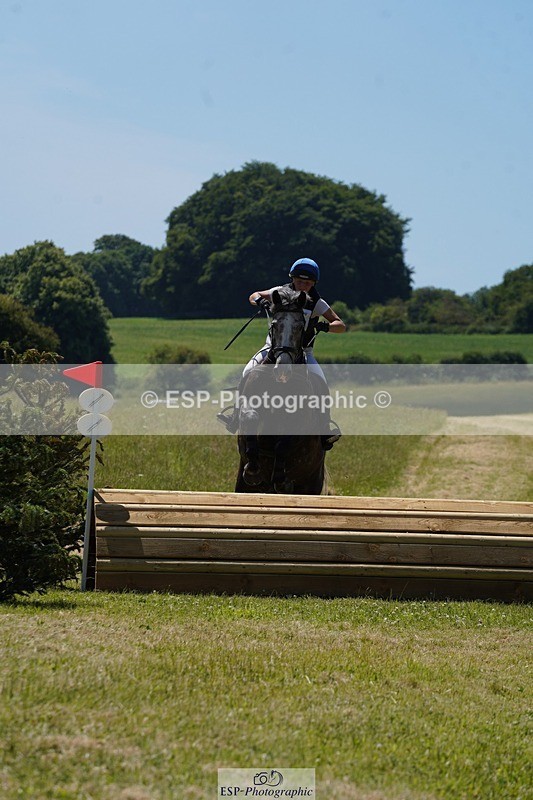 240629X-123330-2010 - 065-Chloe_Dunn-TOWERHILL_SHAMIE