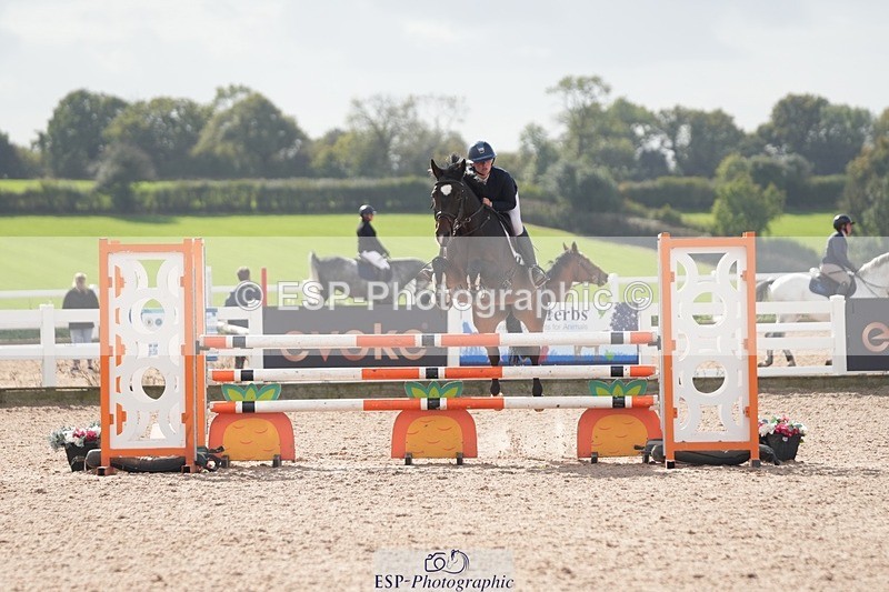 251005-132123-03504 - Cls 27 1.05m Amateur Qualifier