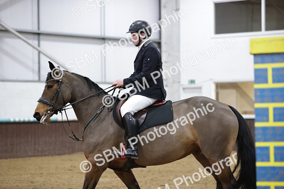 SBM_001037 - Class 4 - Senior Newcomers/ 1.10m Open
