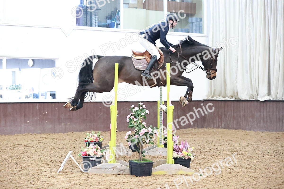 SBM_003034 - Class 11 - Senior Foxhunter 1.20m