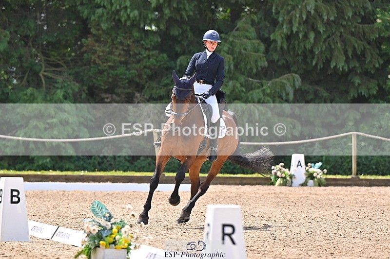 250523A-121817-06819 - C-281-Holly.Morris-NADIR.DE.LEAU