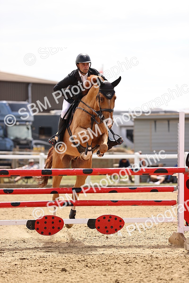 SBM_010535 - Class 9 - Senior Foxhunter - 1.20m Open