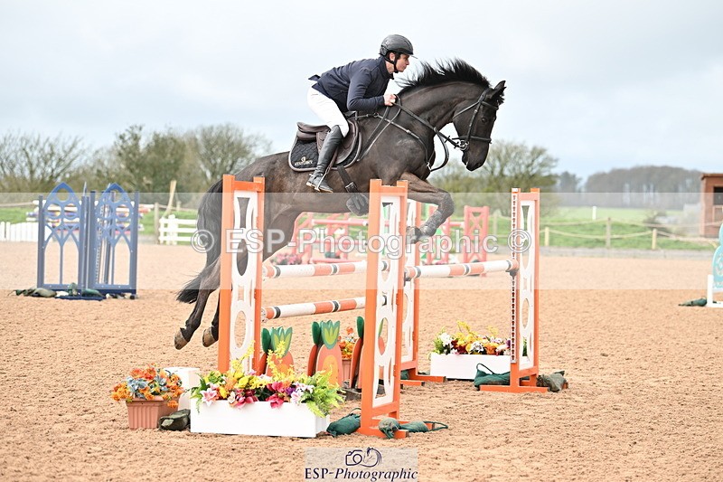 240315A-122800-00928 - Cls 3 Snr Foxhunter