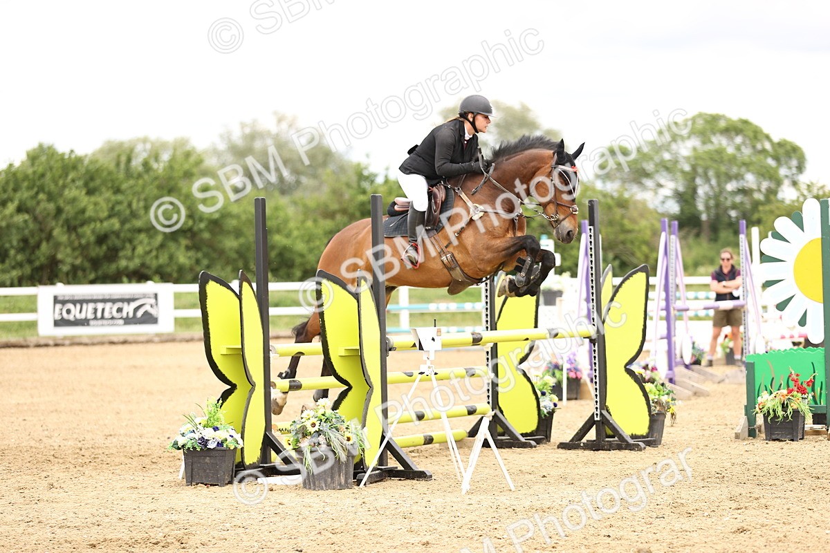 SBM_007431 - Class 18 - Senior 1.05m
