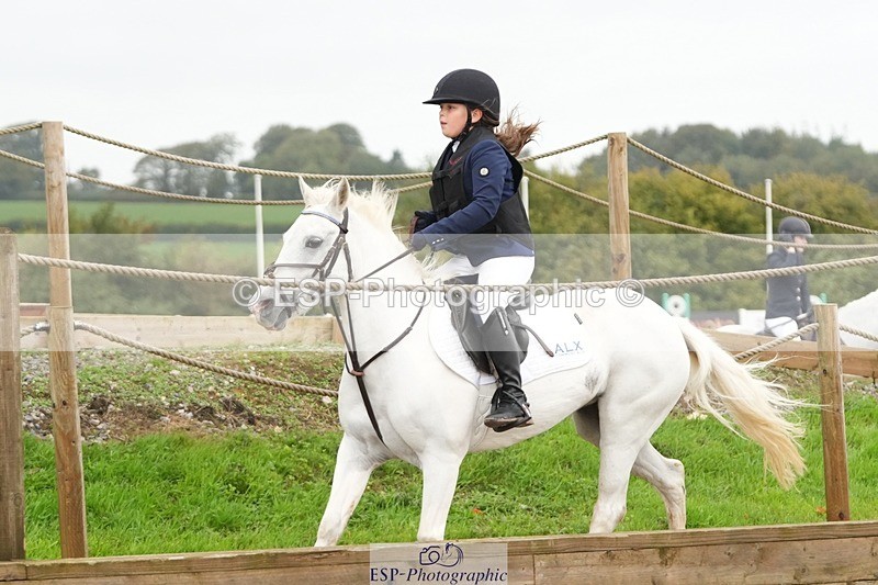 250920-155055-01508 - Cls 21 Pony Intro 80cm Derby