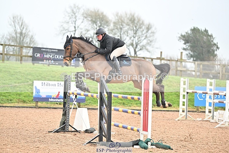 250122-140248-00560 - Cls 6 Foxhunter and 1.20m