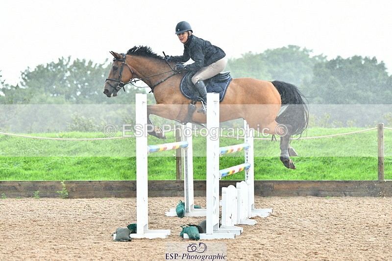 230805A-105507-00236 - Cls 2 Snr Newcomers & 1.10m Open