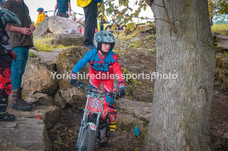 DSCF0485 - Ripon MC Trial 27/09- kids