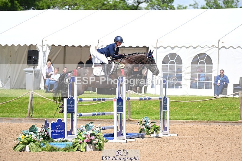 240526-122000-21315 - 101-MORELANDS_CASANOVA-Daisy_Bathe