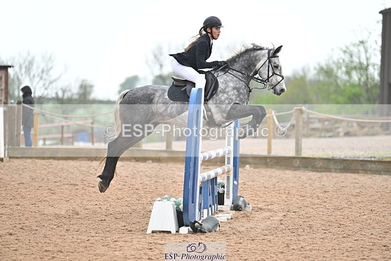 240505A-111019-04770 - Cls 3  Pony Discovery & 90cm Open