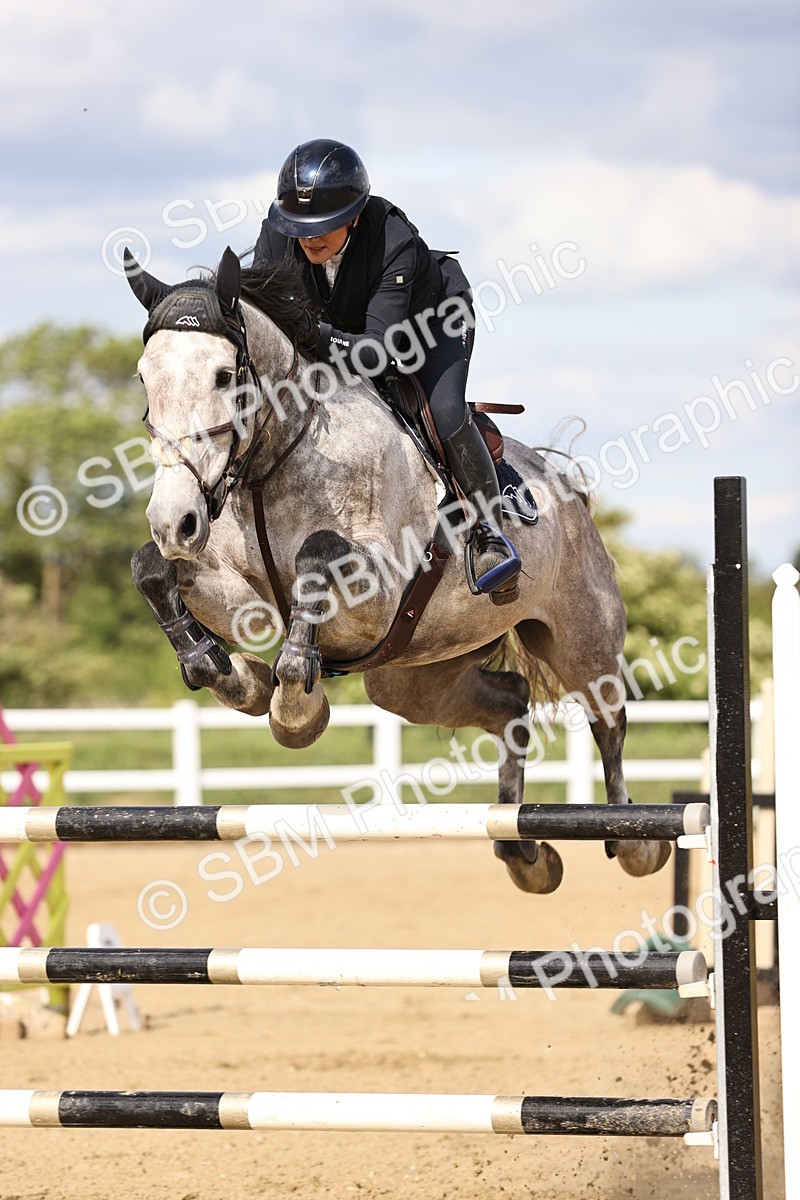 SBM_003719 - Class 13 - Senior Foxhunter - 1.20m