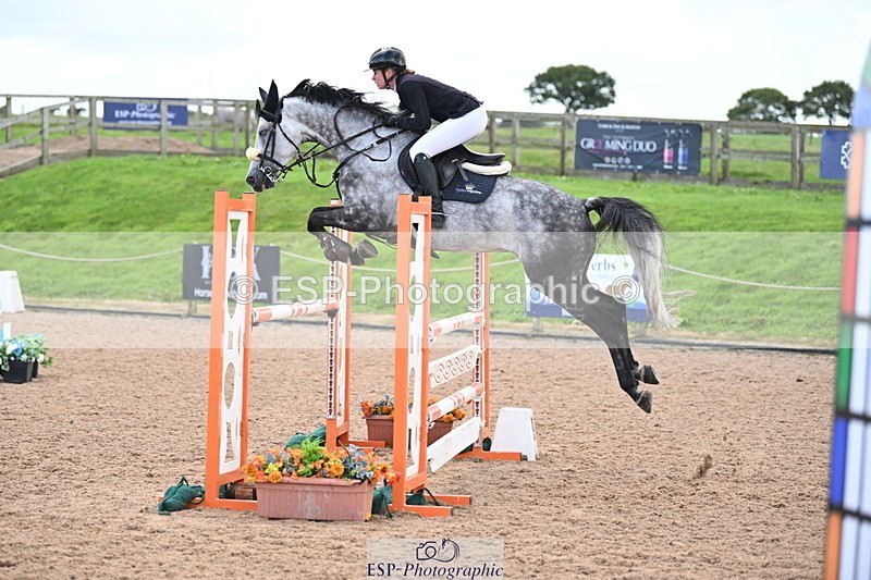 240912A-111550-00527 - Cls 2 Snr Newcomers