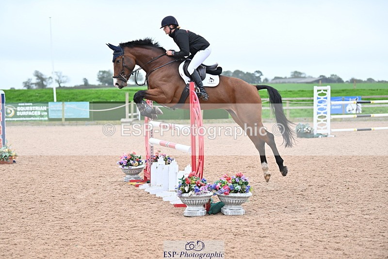 231013A-145010-02828 - Cls 9 Foxhunter & 1.20m Open