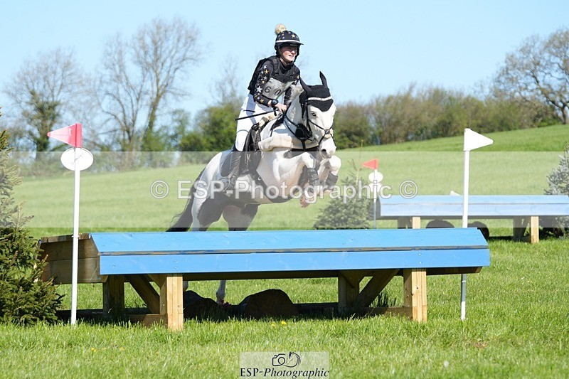 260419-102126-09464 - M-606-Sophie.Clay
