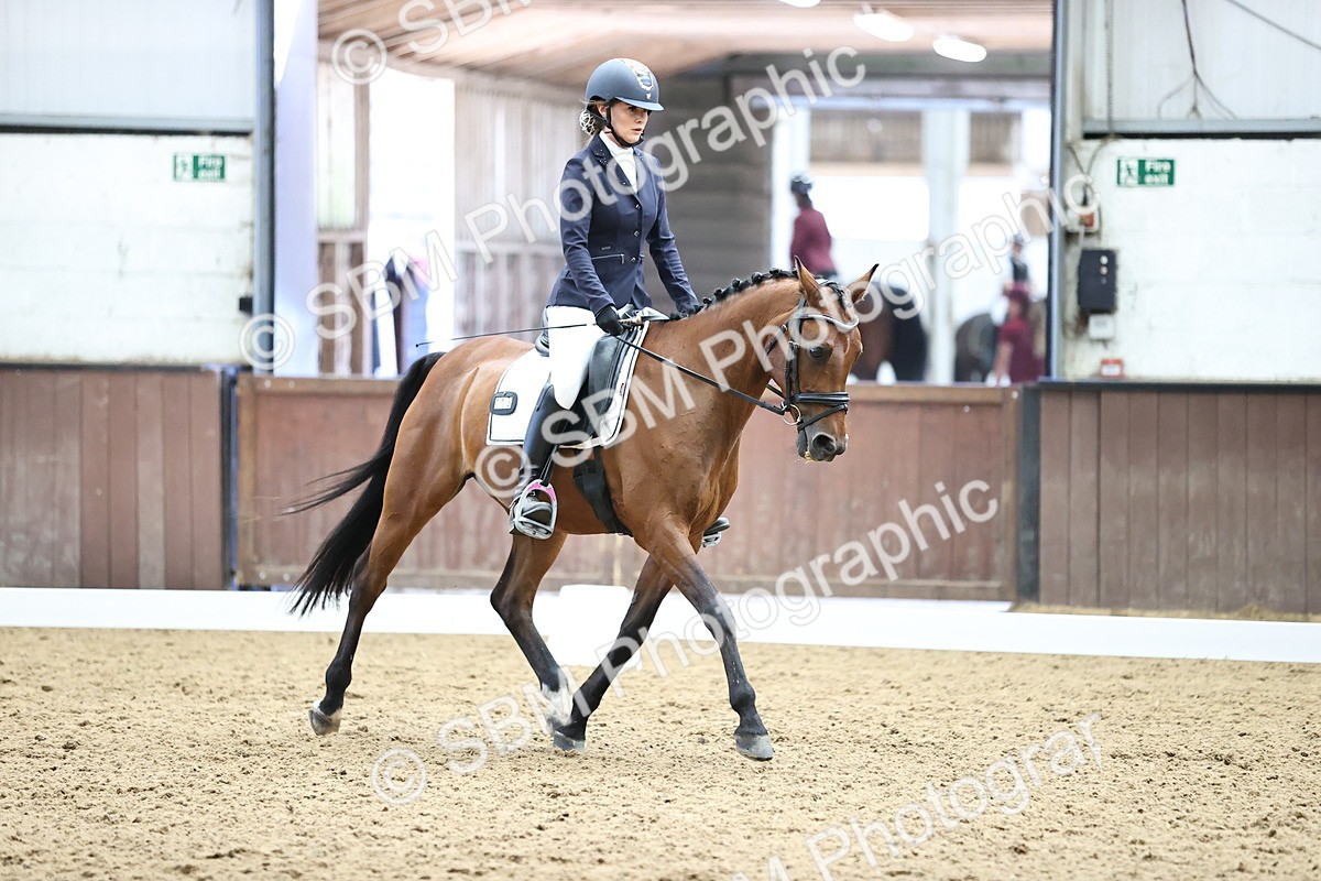 SBM_001424 - Novice 4 - 11.15-13.22